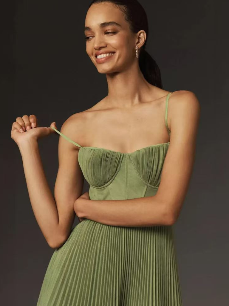 Janiyah | stilvolles Kleid für jede Gelegenheit