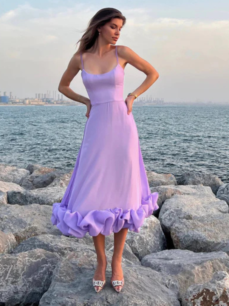 Ruthie | elegantes Kleid mit verspielten Rüschen