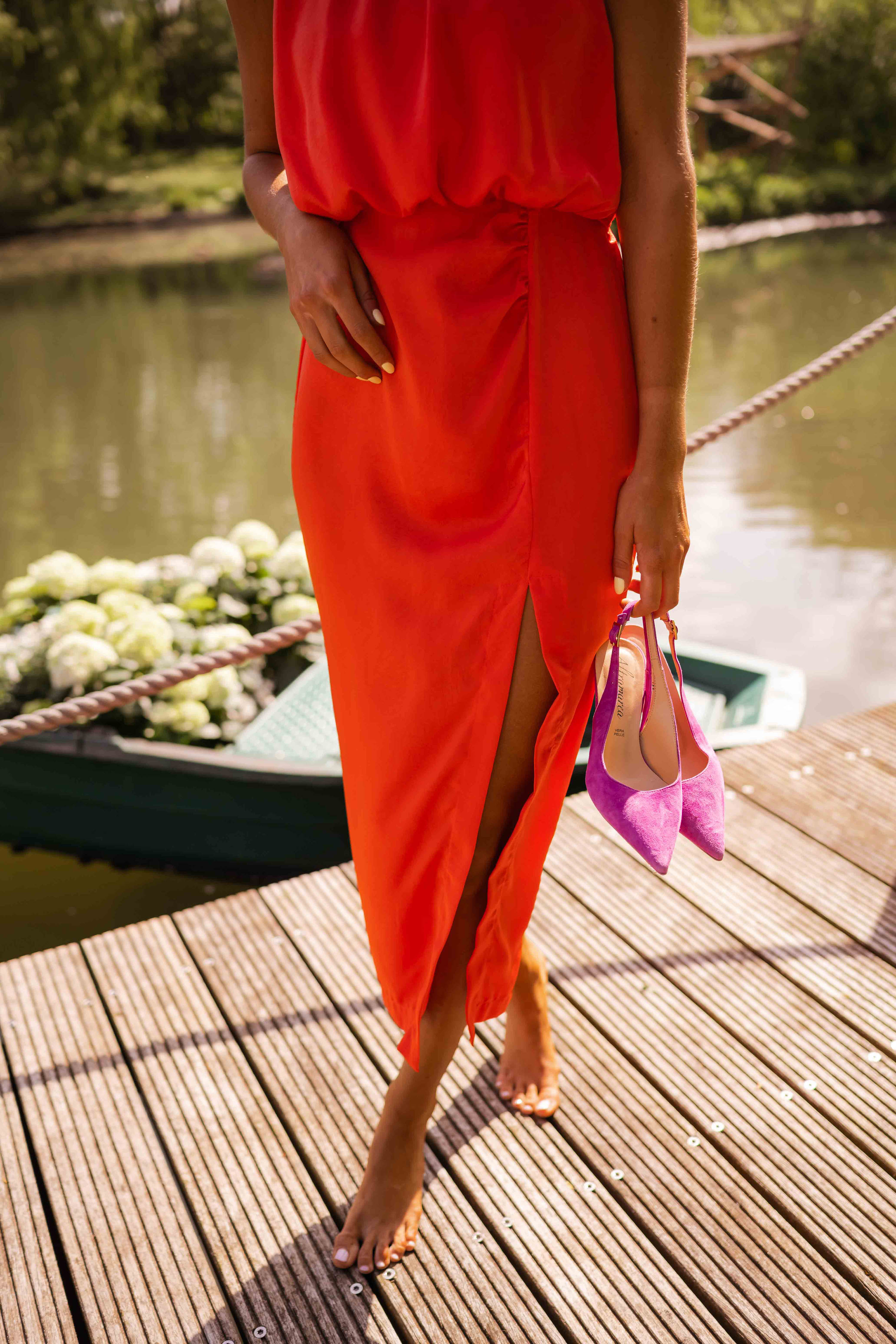 Enidra | Midikleid mit Halter und Schlitz