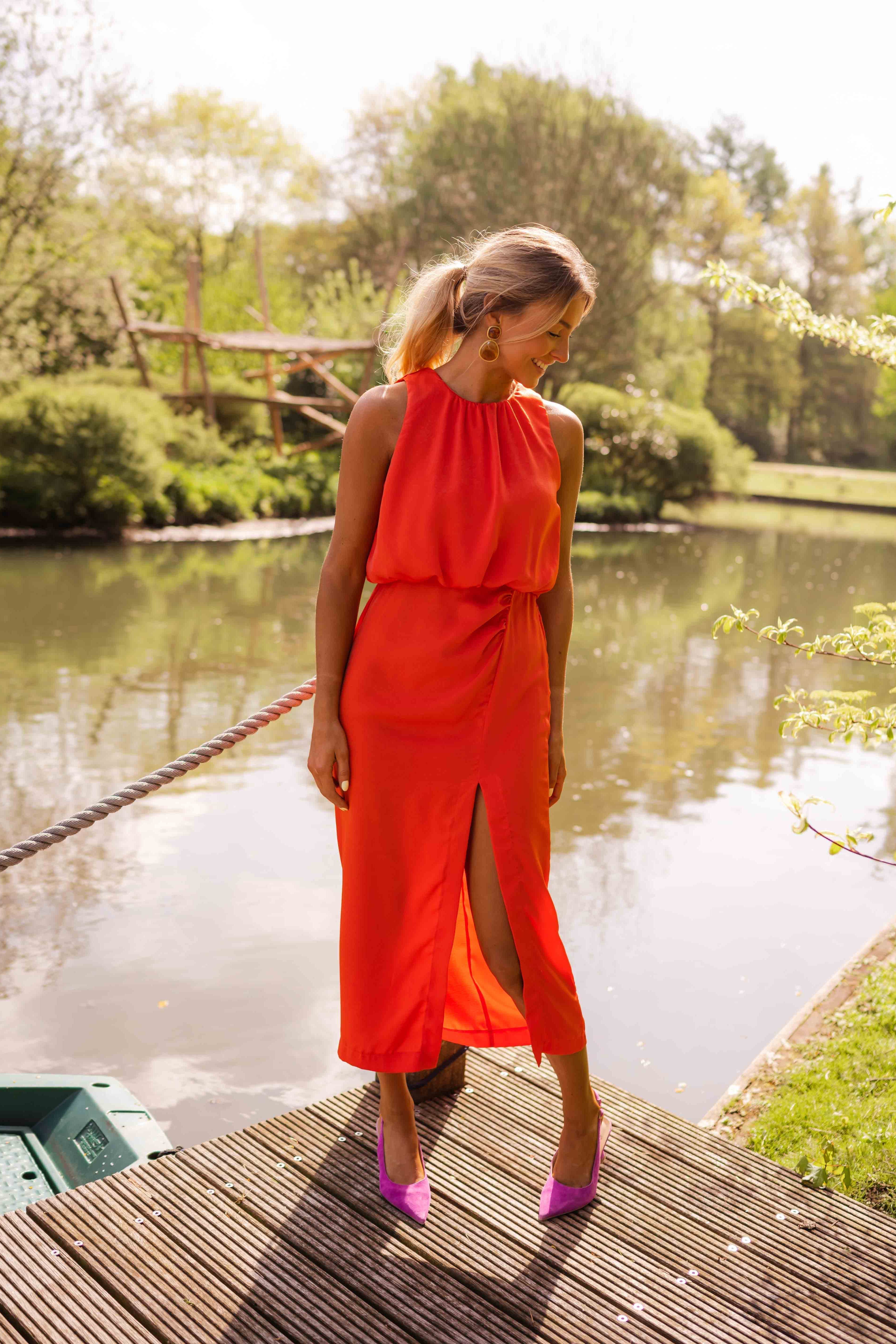 Enidra | Midikleid mit Halter und Schlitz