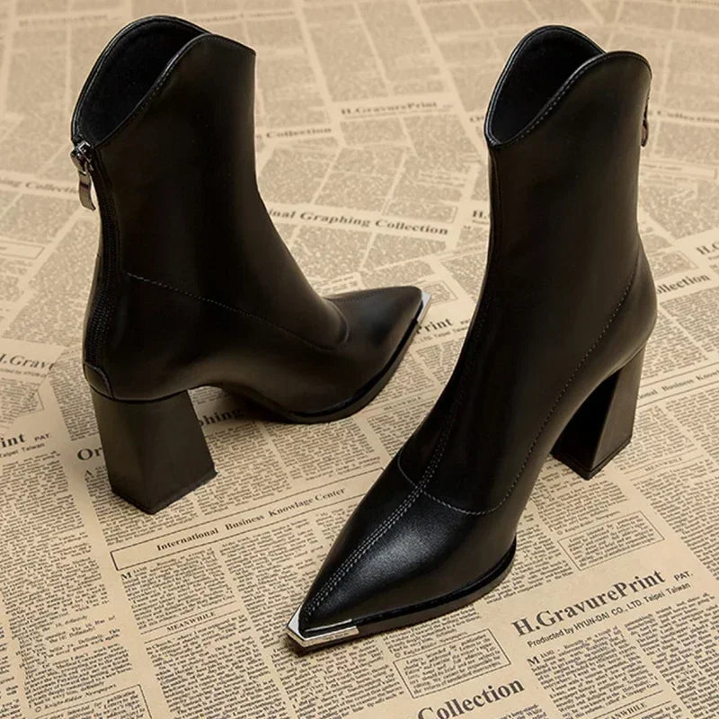 Elar | Elegante Damen-Stiefelette