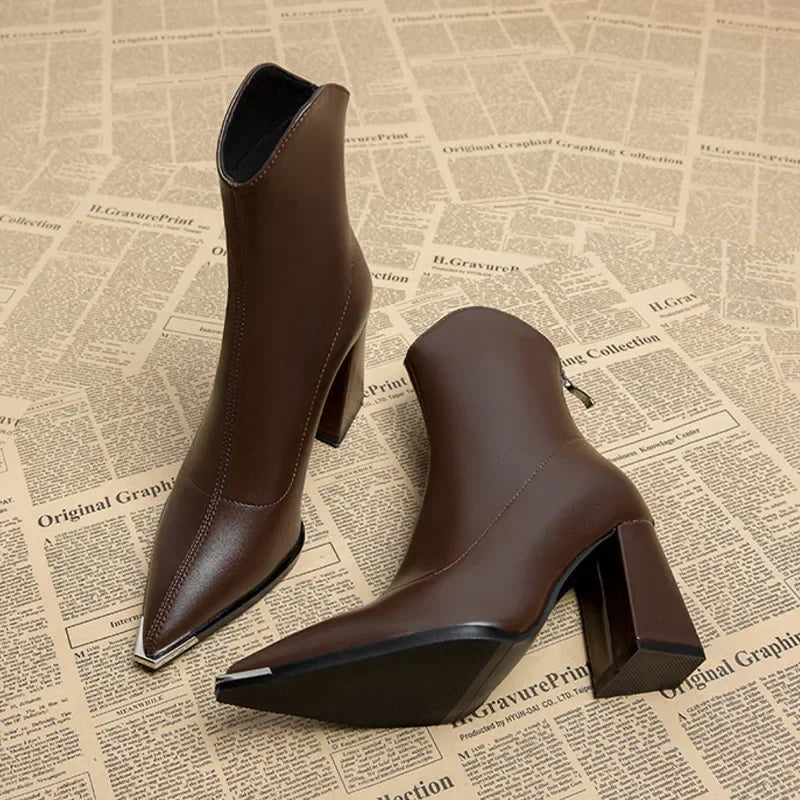 Elar | Elegante Damen-Stiefelette