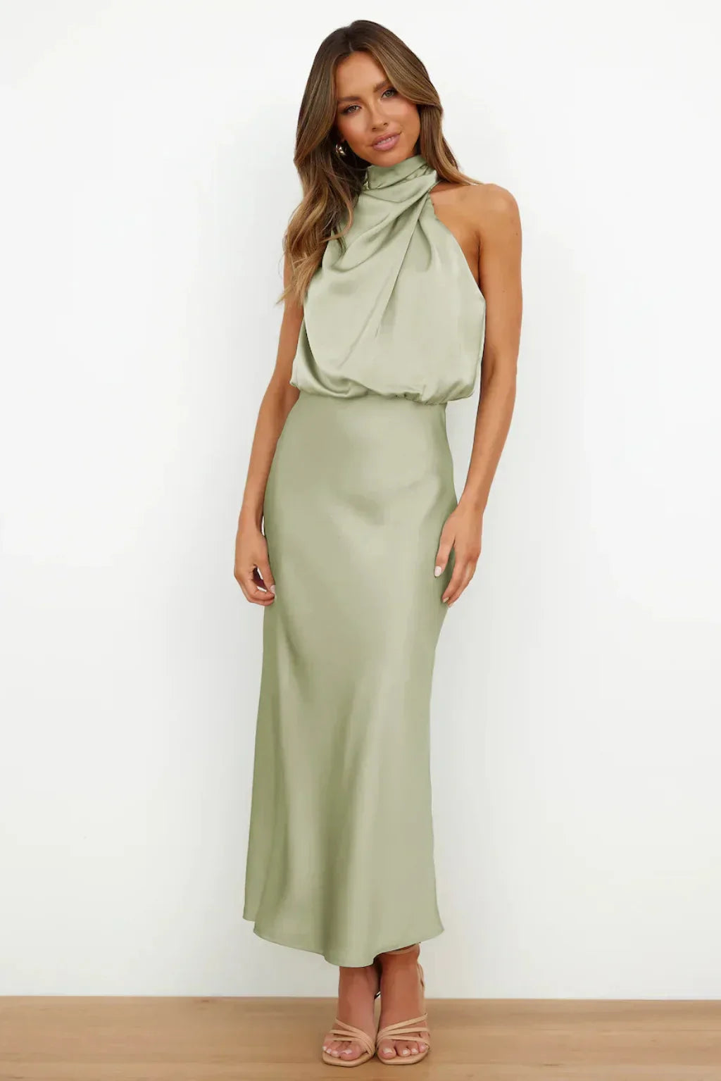 Rochelle | Feminines Satin-Kleid mit Neckholder-Ausschnitt