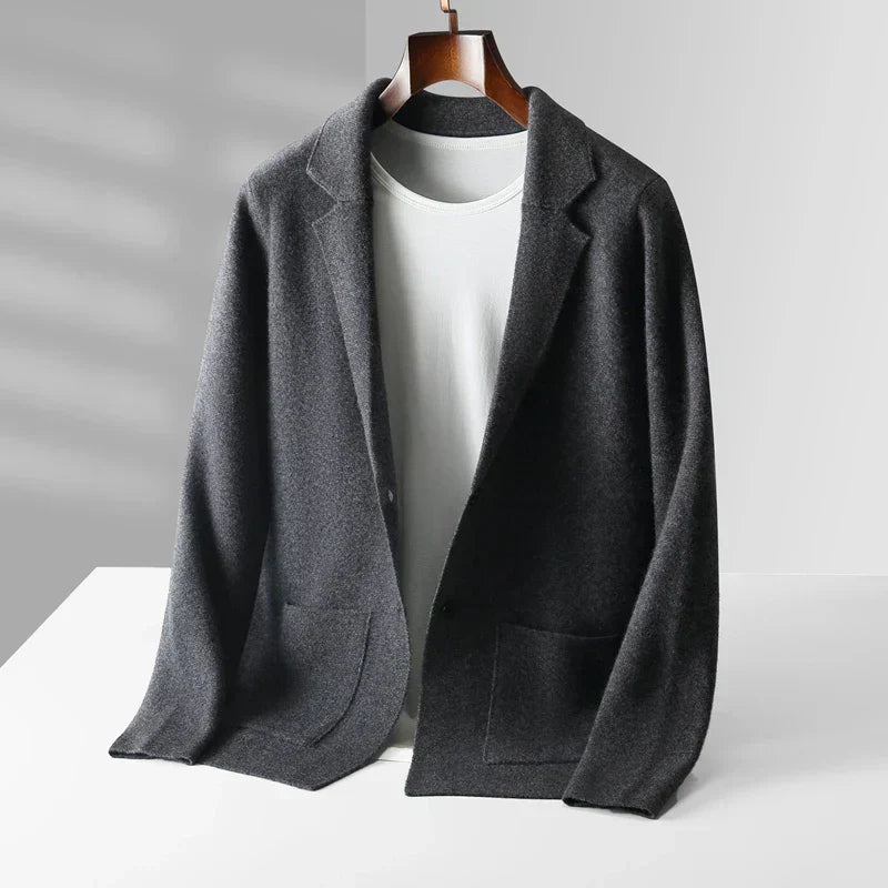 Kenneth | Strickjacke für Herren – warm & stilvoll