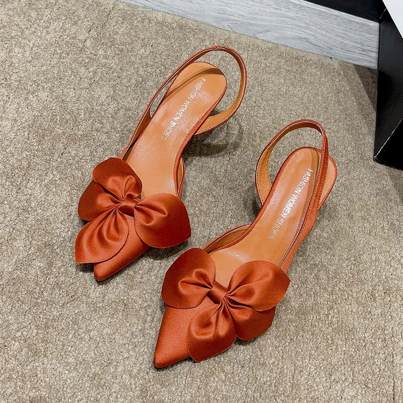 Nadja | Elegante Damenkittenheels - Schwarz / 36