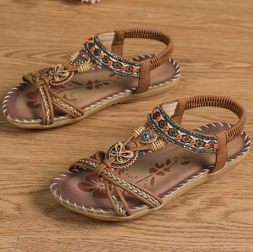 Kaiya | Bestickte flache Sandalen mit böhmischen Perlen