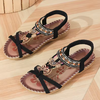 Kaiya | Bestickte flache Sandalen mit böhmischen Perlen