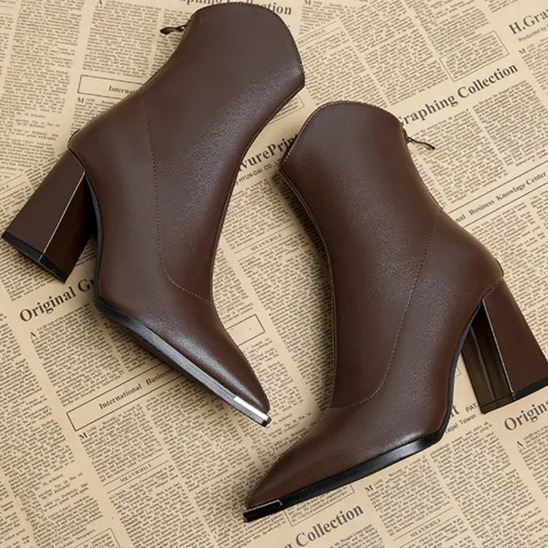 Elar | Elegante Damen-Stiefelette