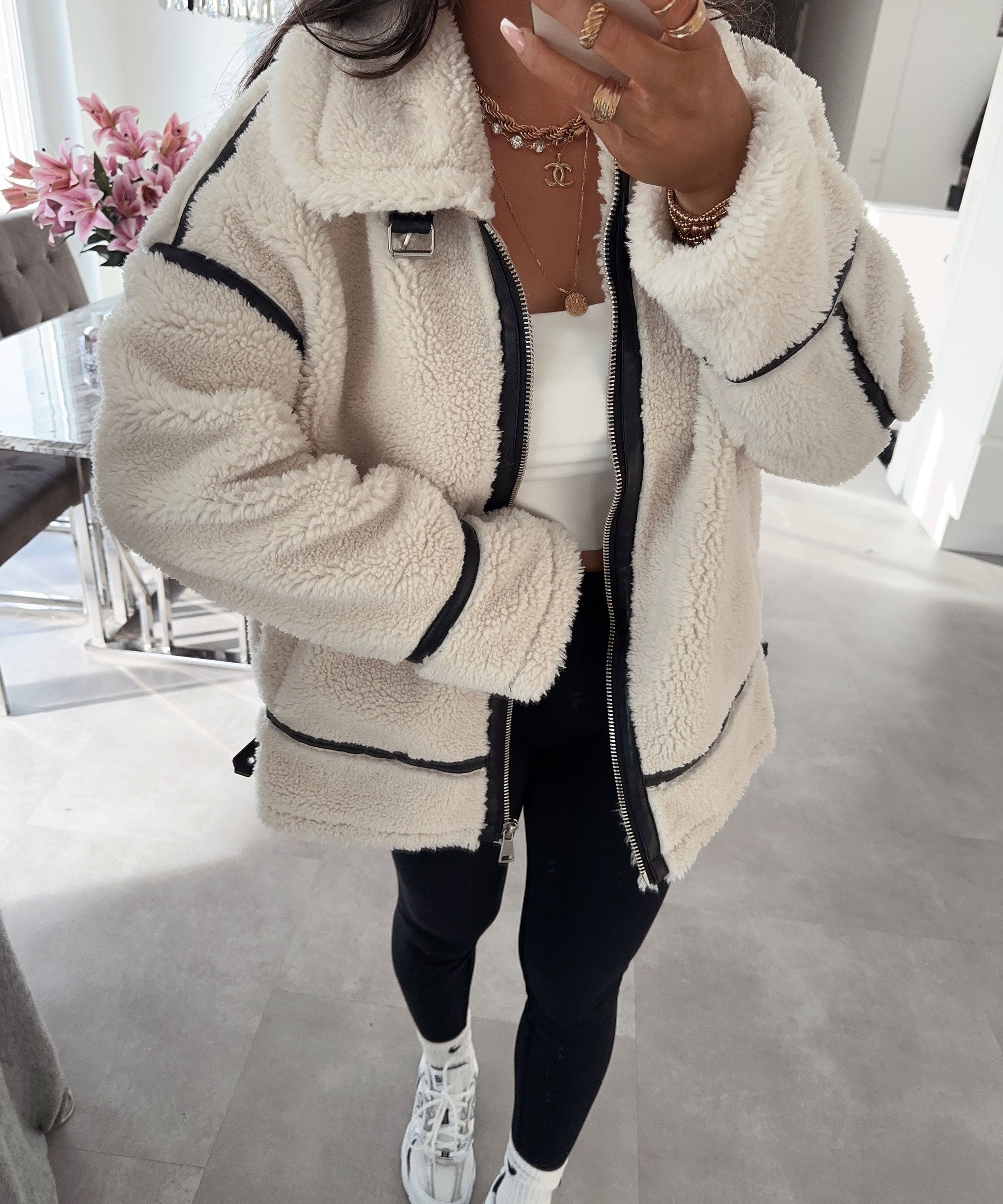 Saskia | Cremeweiße Teddyjacke