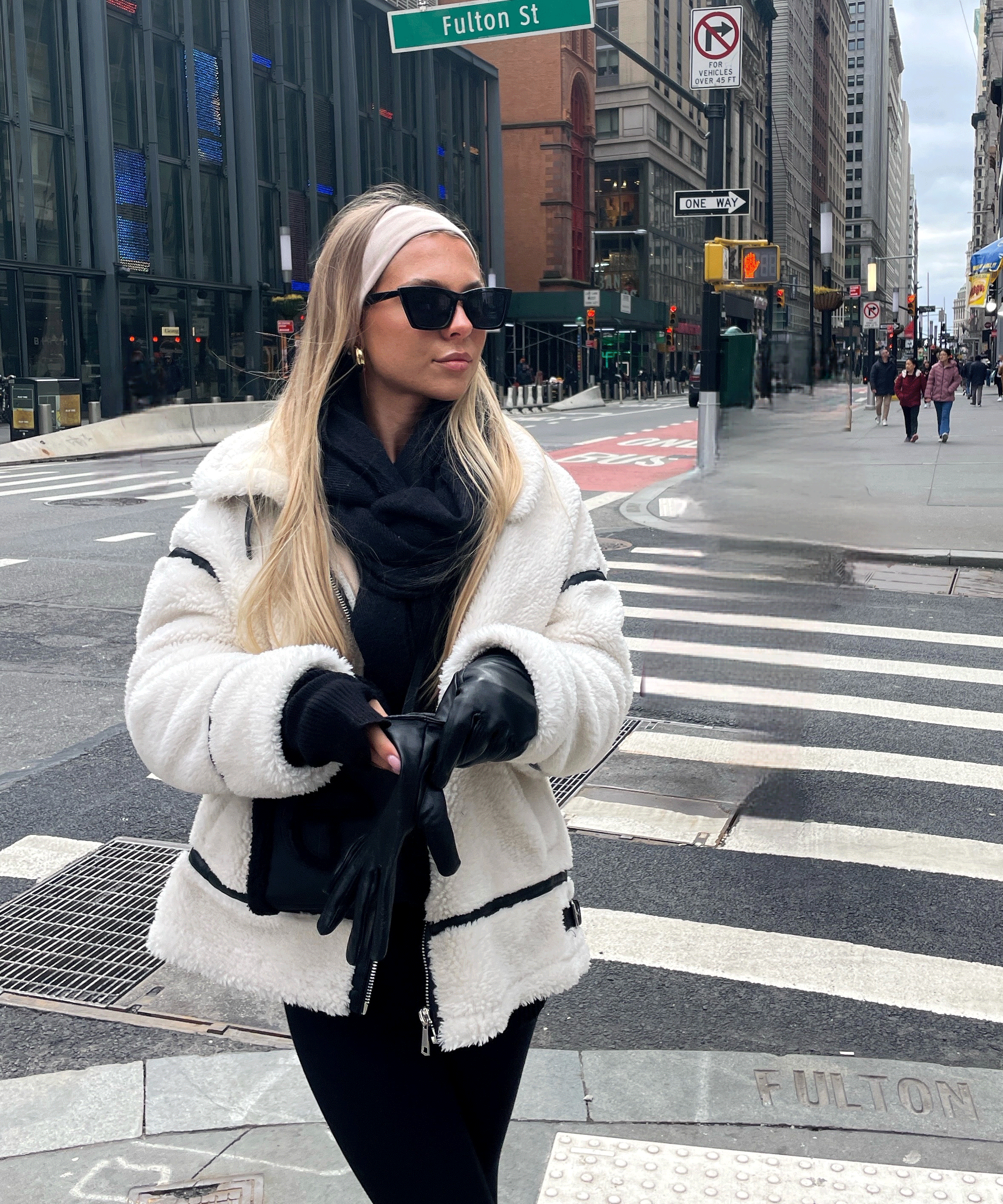 Saskia | Cremeweiße Teddyjacke