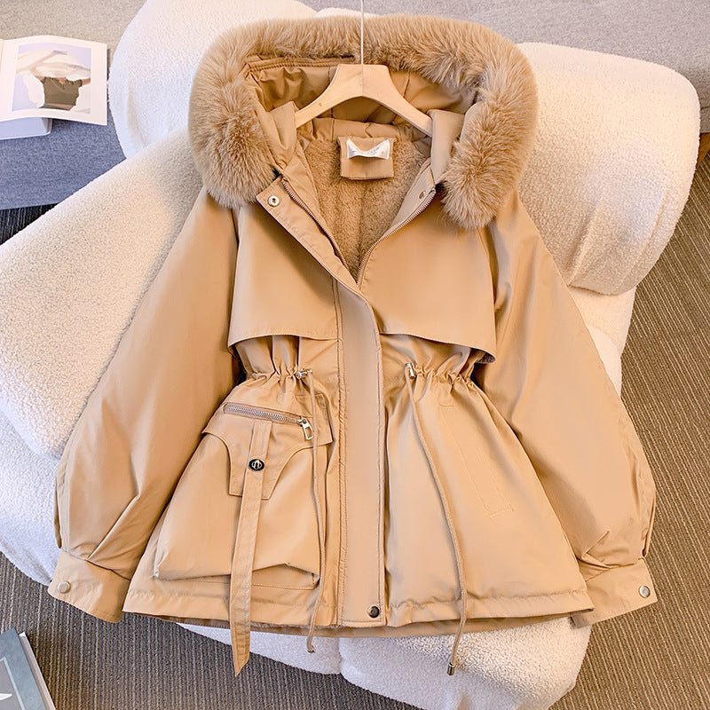 Dalia™ - Eleganter Wintermantel mit Kunstfell - Khaki / XS