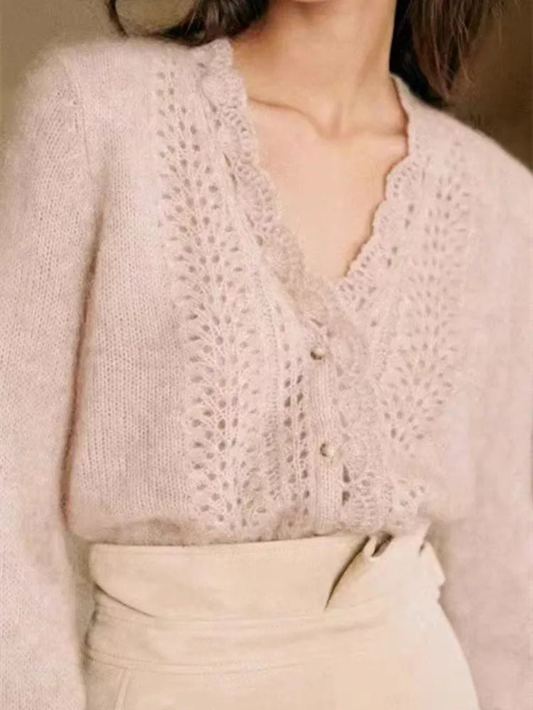Malin | Weicher Strickcardigan mit Lochmuster und Knopfleiste
