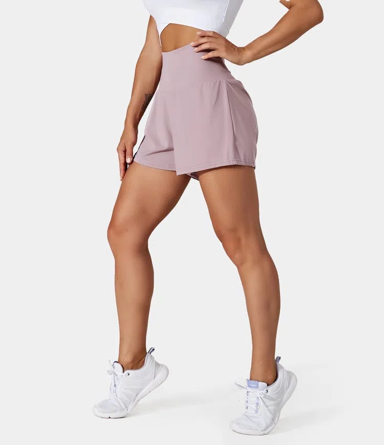China | Sportliche Shorts mit hoher Taille und fließendem Oberstoff