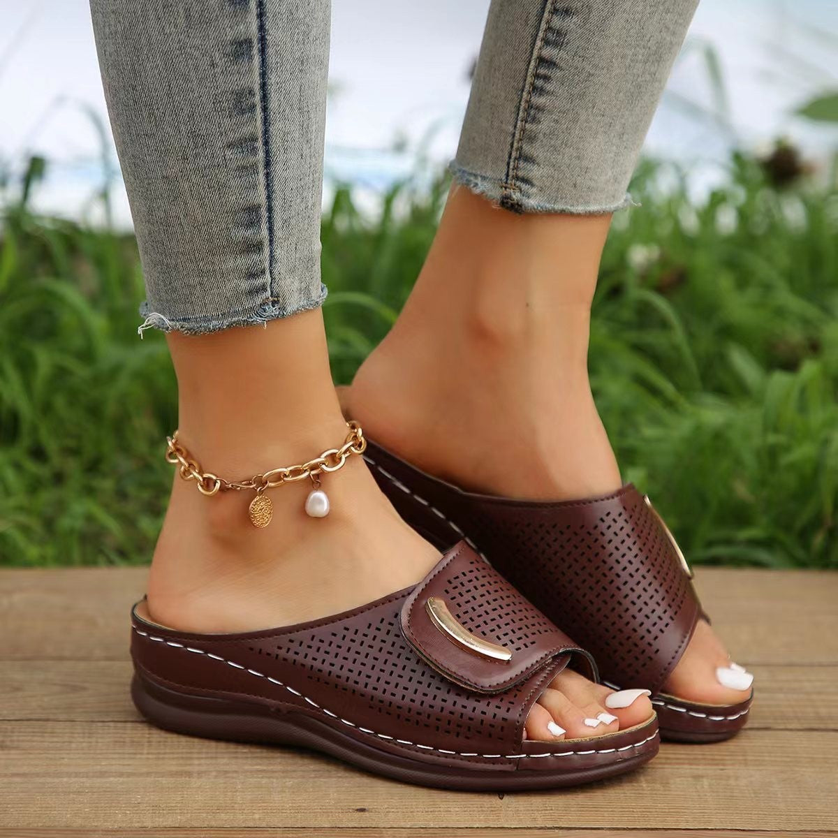 Ember | Orthopädische Hausschuhe aus Leder für Frauen