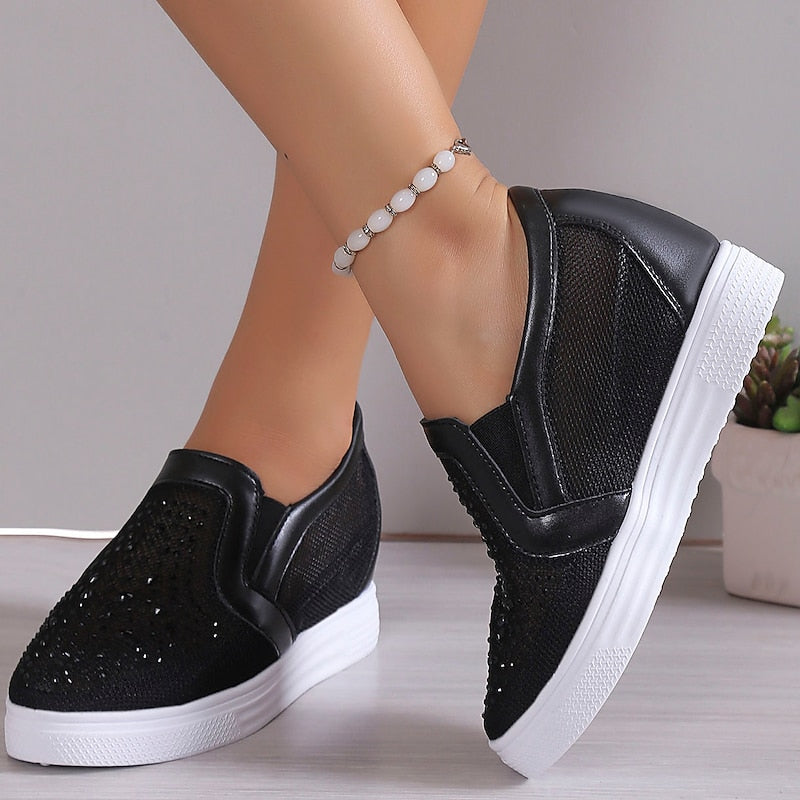 Cleofee | Glamouröse Sportschuhe mit Kristallbesatz