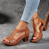 Zinia | Elegante T-Strap-Keilsandalen mit Schnalle