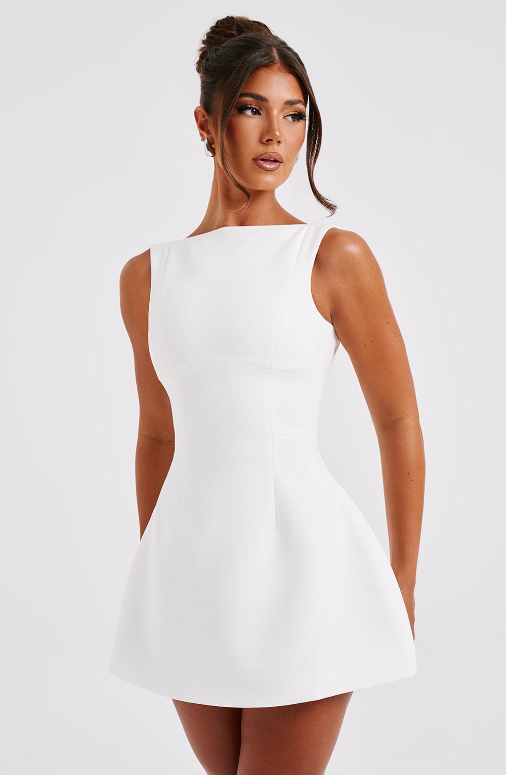 Sareen | Klassisches Fit & Flare Minikleid