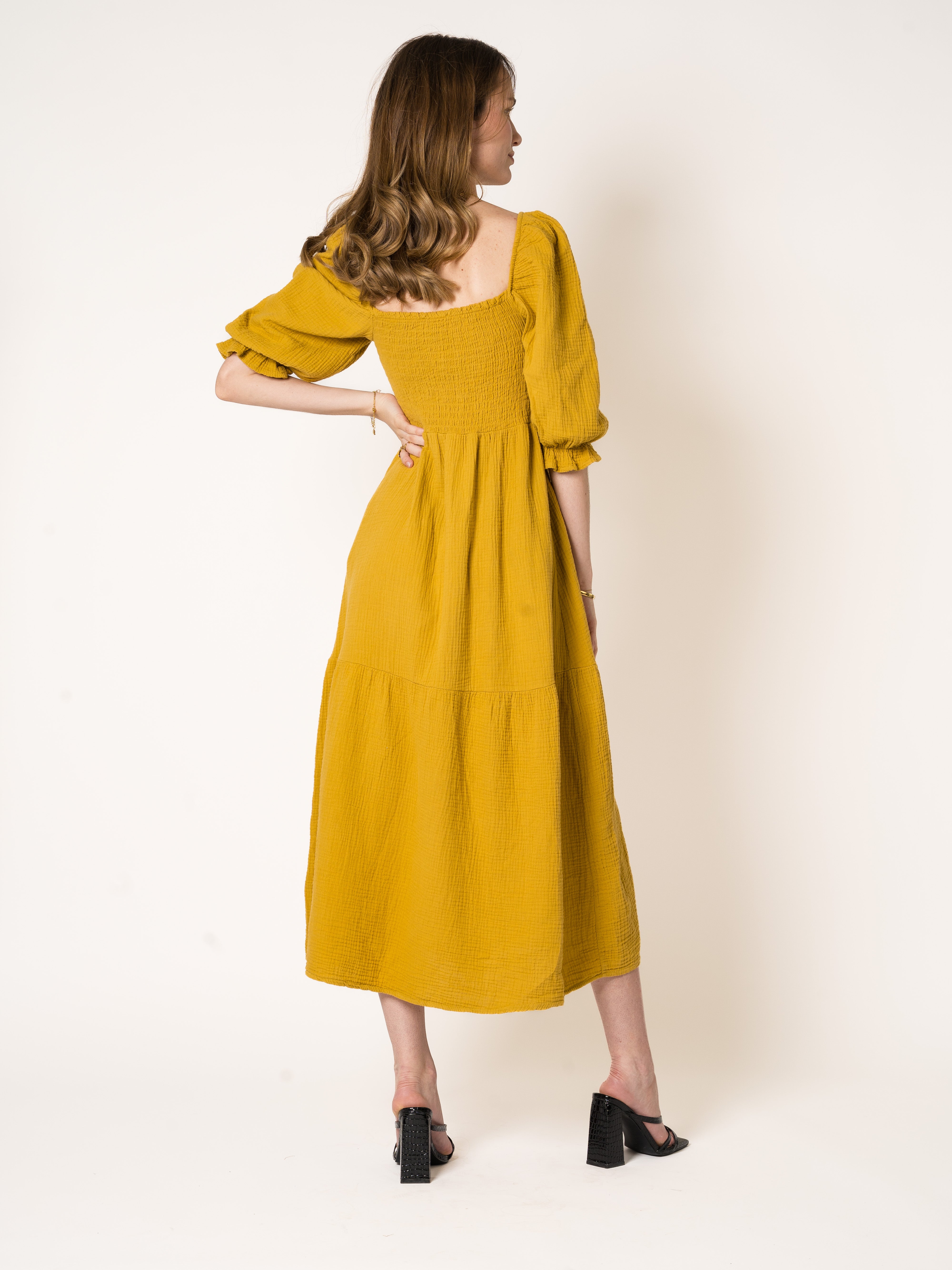 Honey | Texturiertes gestuftes Midikleid