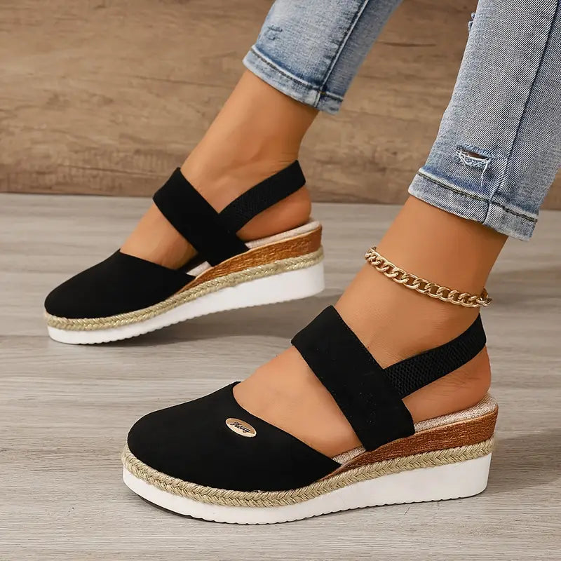Freyja | stilvolle orthopädische Sandalen mit entspannendem Plateau und Belüftung
