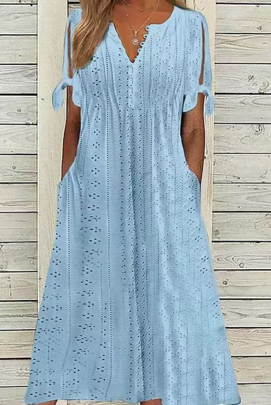 Mikaela | glamouröses Kleid mit herzförmigem Ausschnitt und modernen Cut-Outs