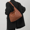 SADARO | Stilvolle Hobo-Tasche für jeden Anlass - Shoulder Bags - Braun