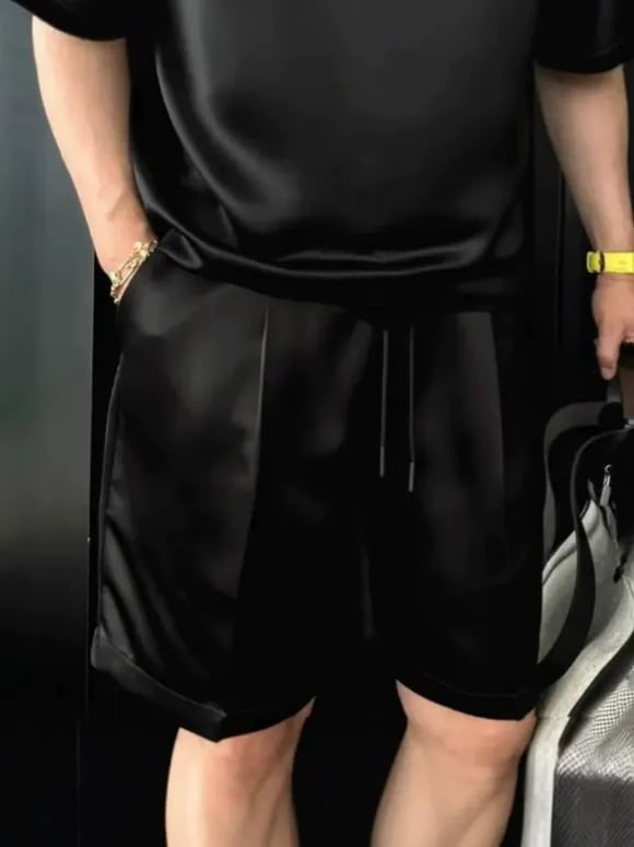 Rowell | elegantes Freizeit-Set aus seidigem T-Shirt und Shorts