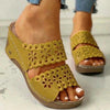 Cari | Bestickte Wedge-Sandalen aus Leder