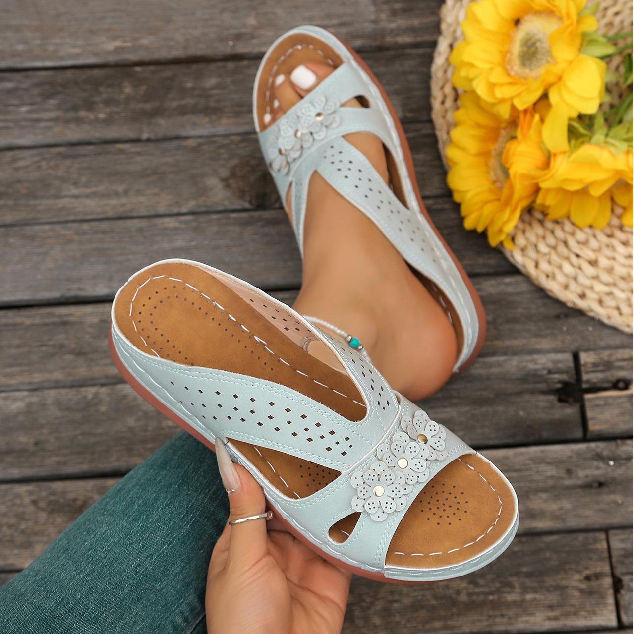 Jandy | Schicke Sandalen mit Gänseblümchen