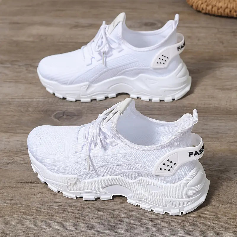 June | Bequeme Turnschuhe für Frauen