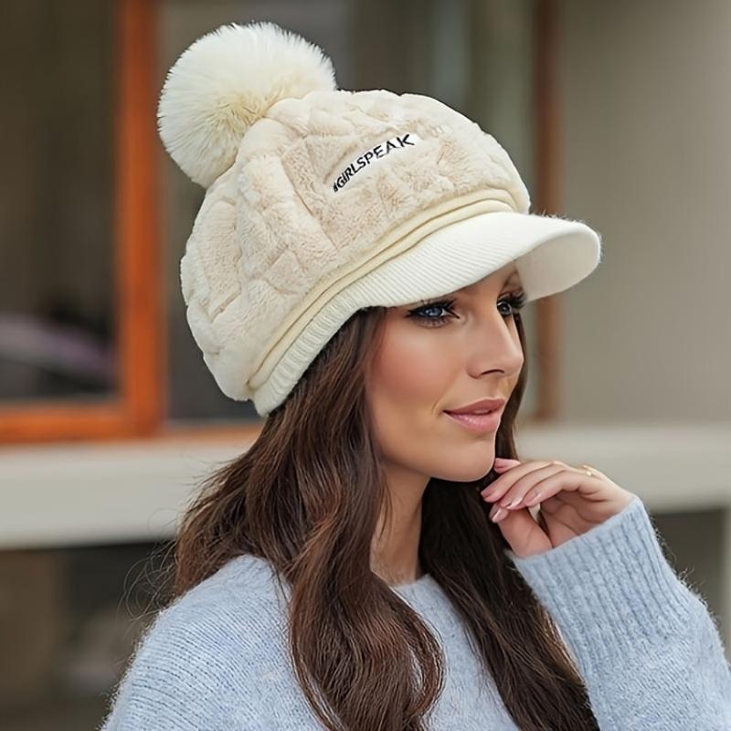 Kitty™ | Warme Wintermütze für Frauen mit kurzer Krempe