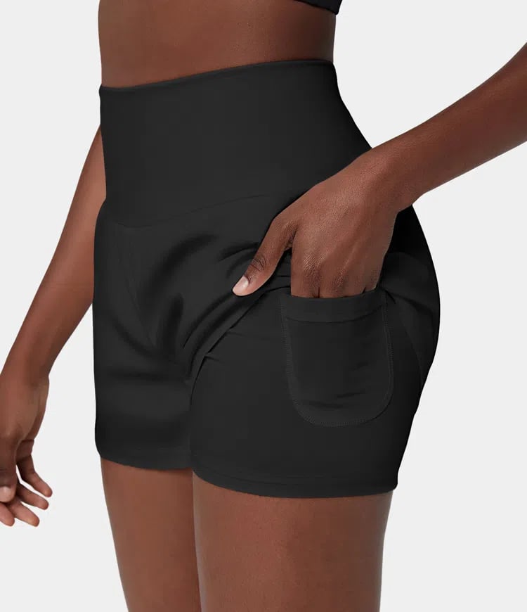 China | Sportliche Shorts mit hoher Taille und fließendem Oberstoff