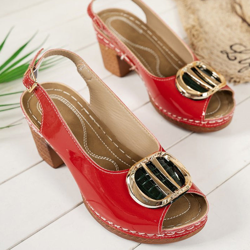Brina | Sandalen mit klobigem Absatz und Schnalle