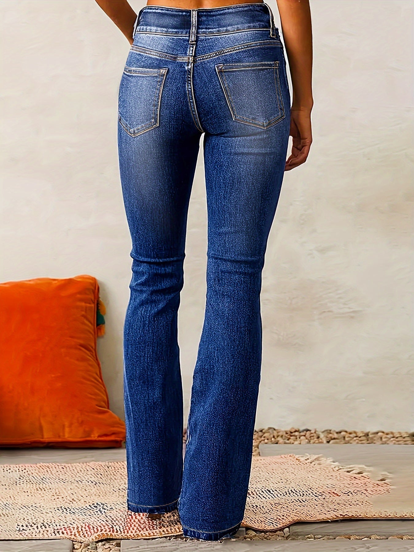 Tanya | Figurbetonte High-Flared Hose