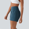 China | Sportliche Shorts mit hoher Taille und fließendem Oberstoff