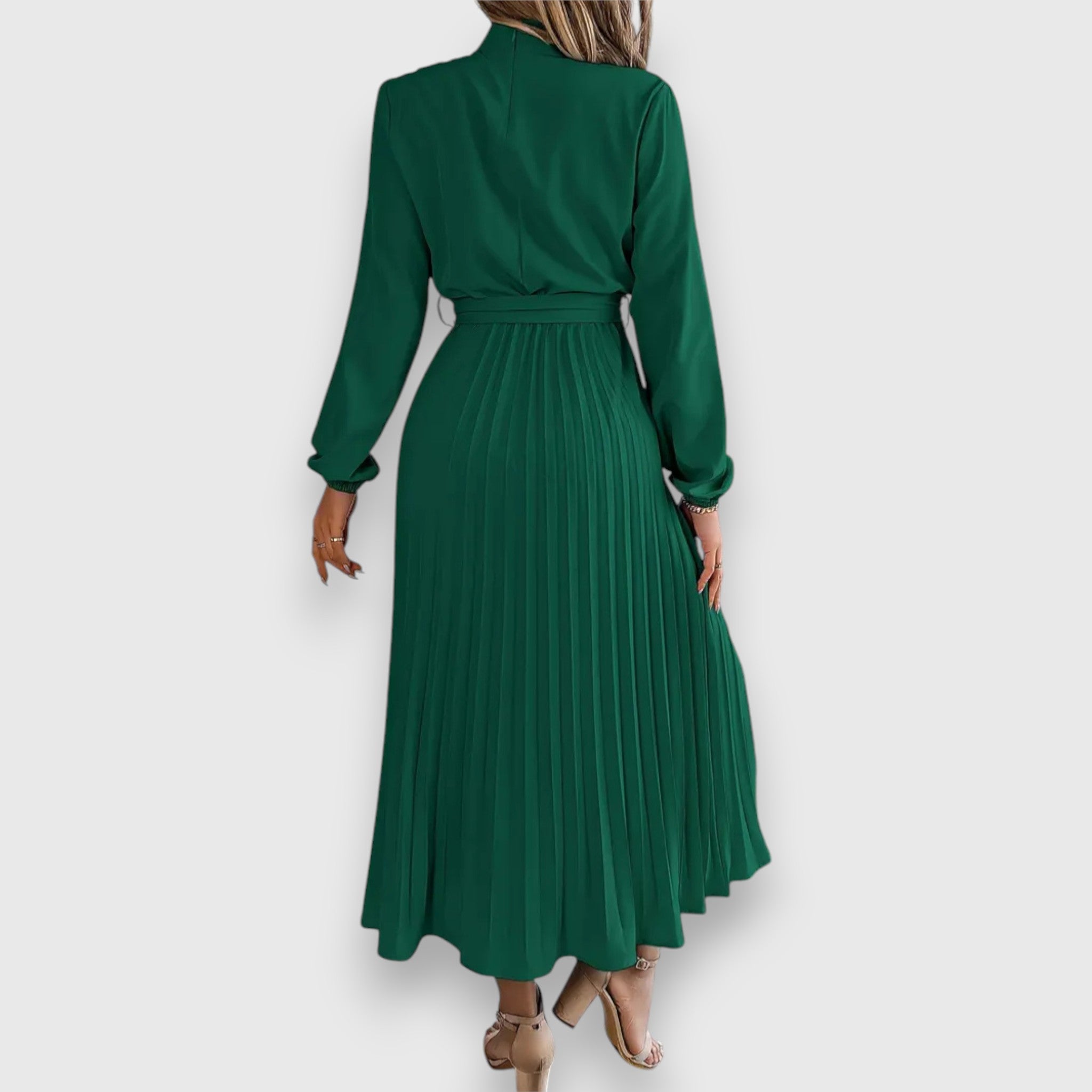 Khai | Feminines Plissee-Kleid mit edlem Schnitt