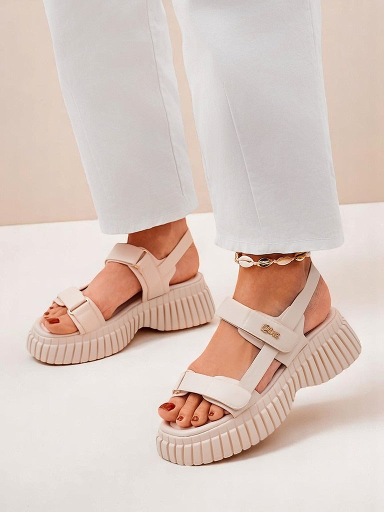 Kassidy | modische Damensandalen mit stabiler Sohle