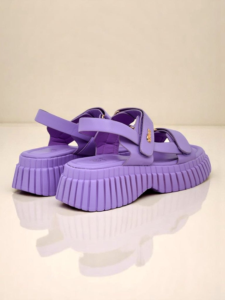 Kassidy | modische Damensandalen mit stabiler Sohle