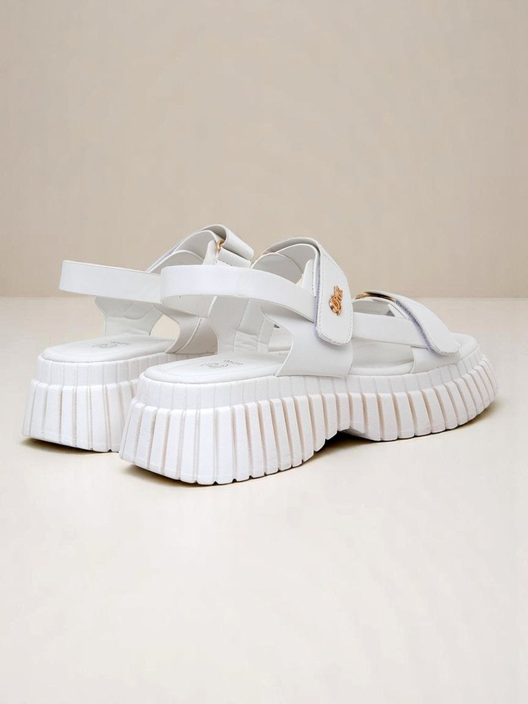Kassidy | modische Damensandalen mit stabiler Sohle