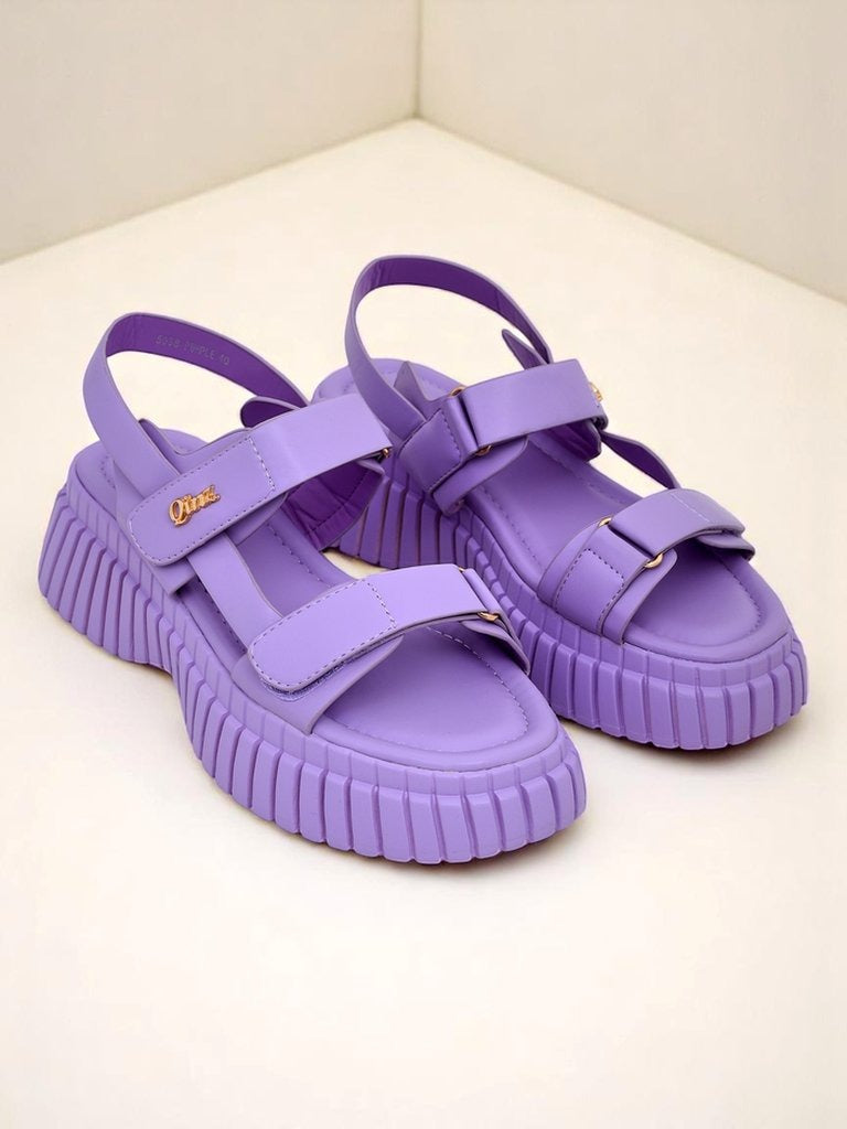 Kassidy | modische Damensandalen mit stabiler Sohle