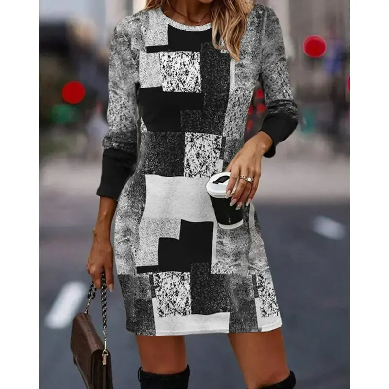 Nora | Lässiges Kleid für Damen im modernen Design