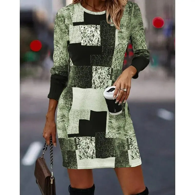 Nora | Lässiges Kleid für Damen im modernen Design