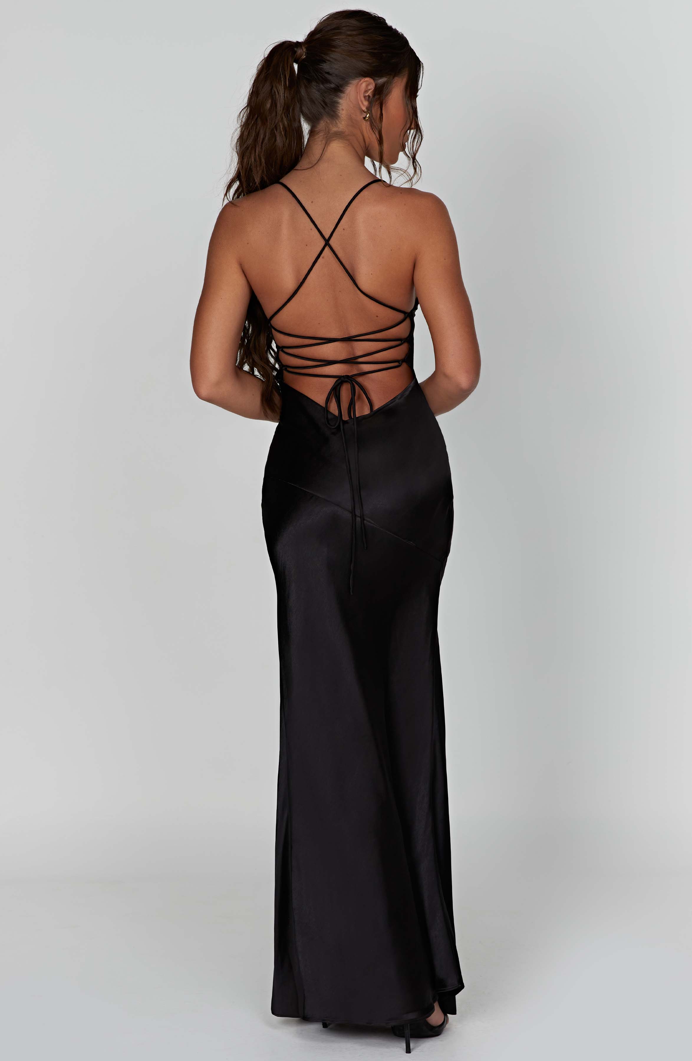 Jocelyn | Elegantes seidiges Satin Maxikleid
