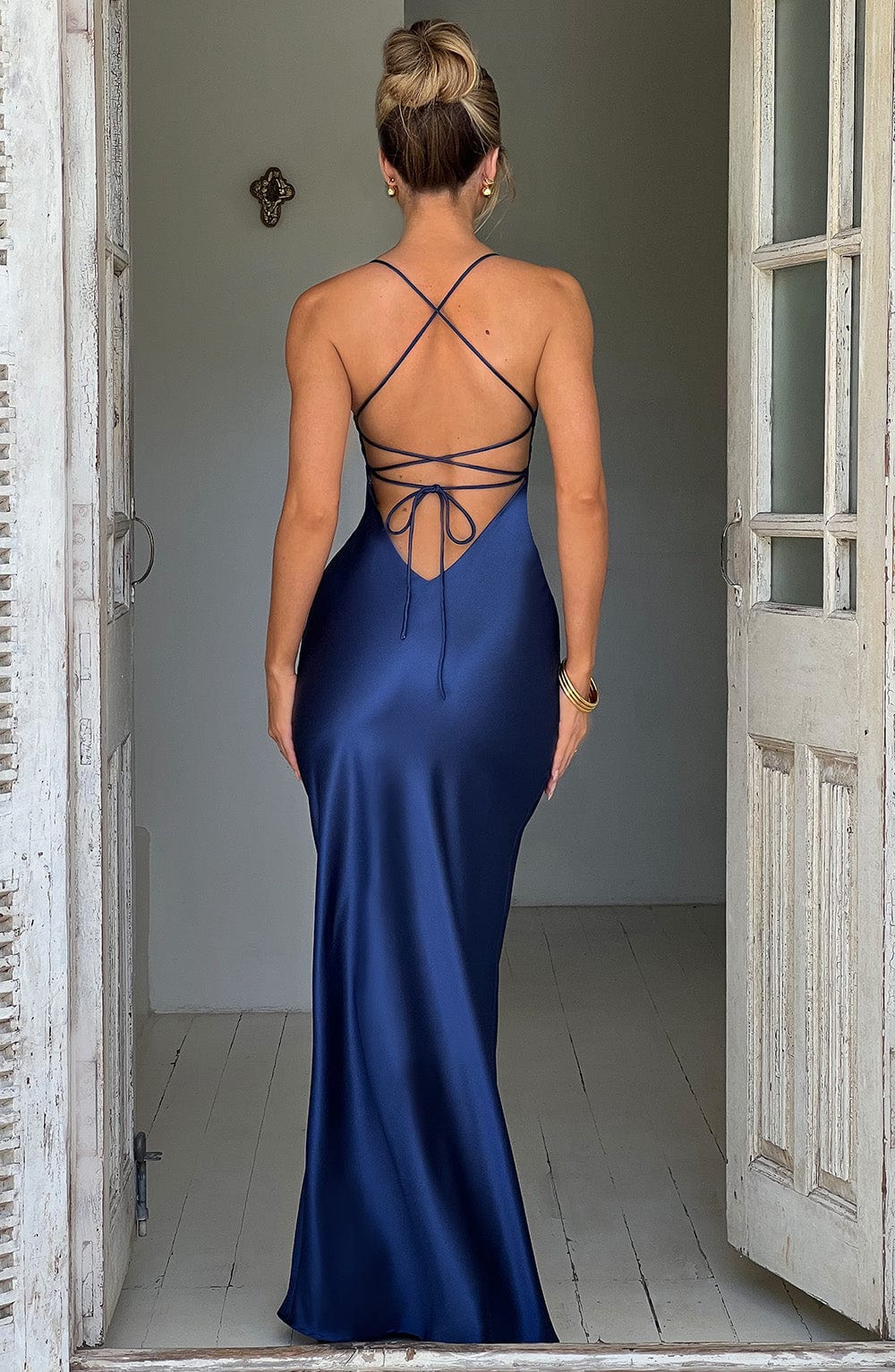 Jocelyn | Elegantes seidiges Satin Maxikleid