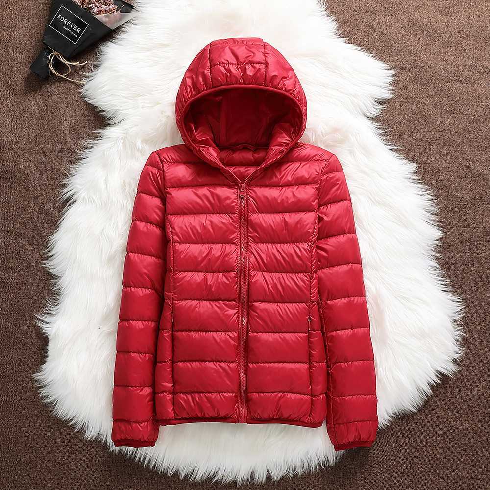 NordicBreeze™ - Wetterfeste Daunenjacke - Damenjacke - Rot / S
