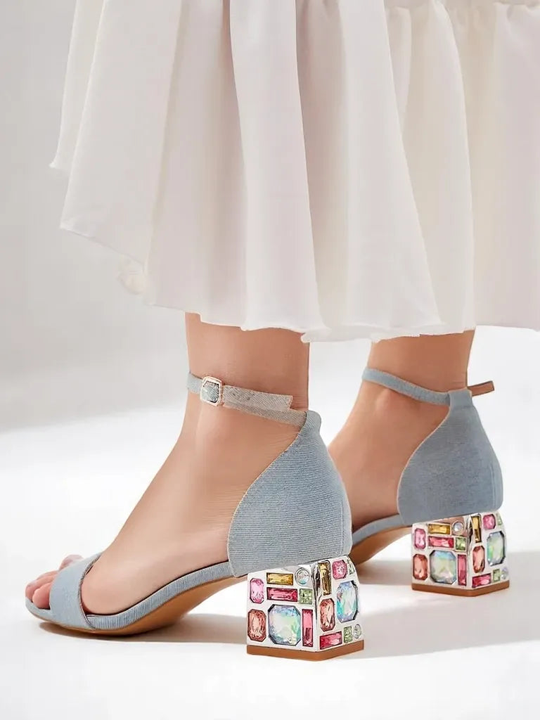 Annika | femininen Sandalen mit auffälligem Ballou-Absatz