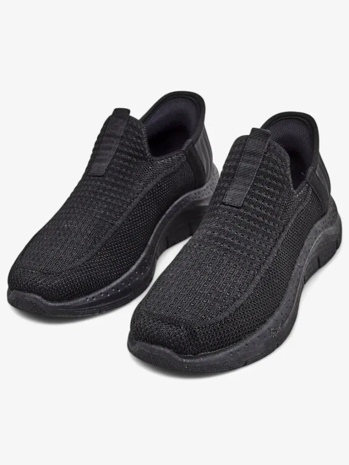 Akira | leichte Slip-on-Sportschuhe für Damen