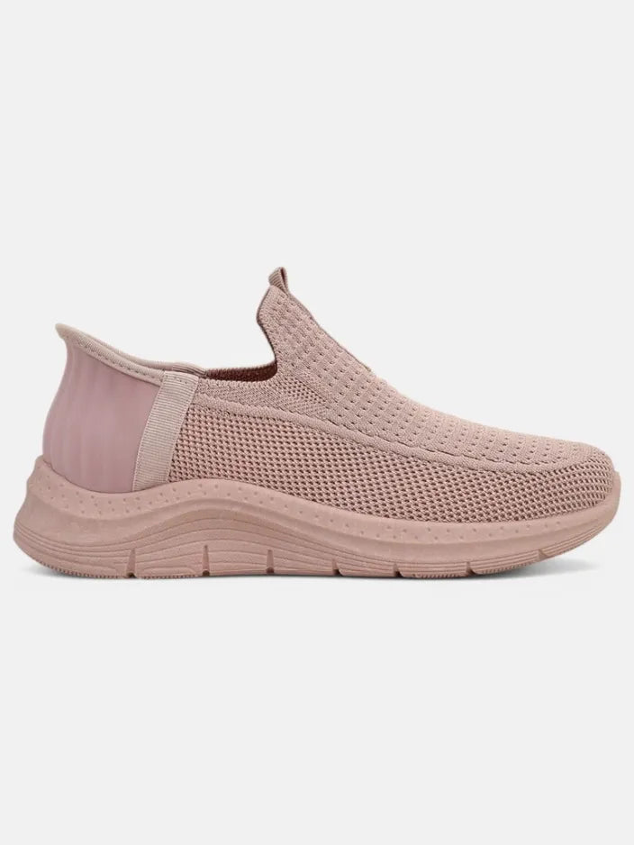 Akira | leichte Slip-on-Sportschuhe für Damen