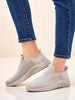 Akira | leichte Slip-on-Sportschuhe für Damen