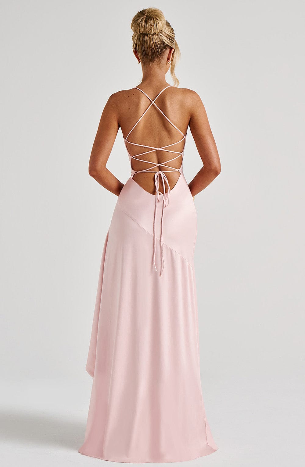 Isabella | Stilvolles Maxi-Kleid mit raffinierten Rüschen
