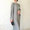 Adelheid | Zeitloses und schmeichelndes Kleid mit ausgestellten Ärmeln